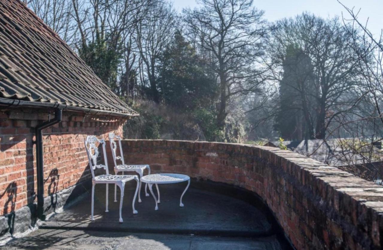 17Th-Century One Bed Studio With Parking & Garden! Elkesley エクステリア 写真